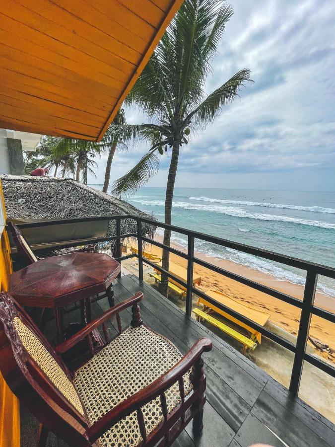 Why Not Guest House Hikkaduwa Bagian luar foto