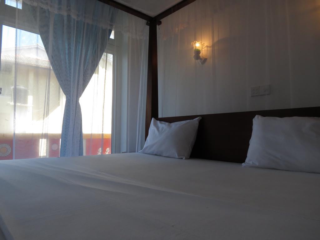 Why Not Guest House Hikkaduwa Ruang foto